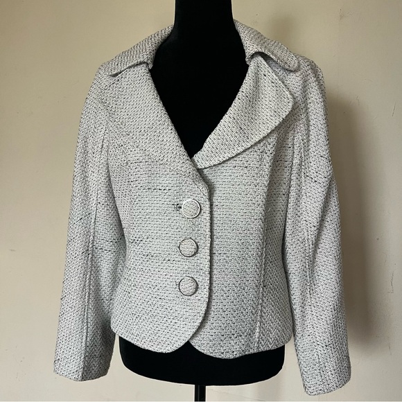 White House Black Market Black White Tweed Three Button Blazer Notched Lapel Sz8 - Picture 1 of 7